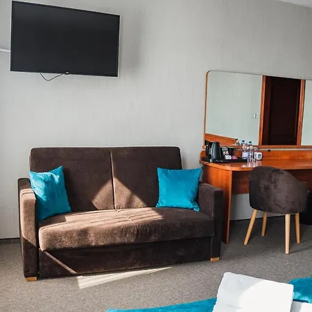 Caro Hotel 3*