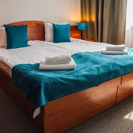 Caro Hotel 3*